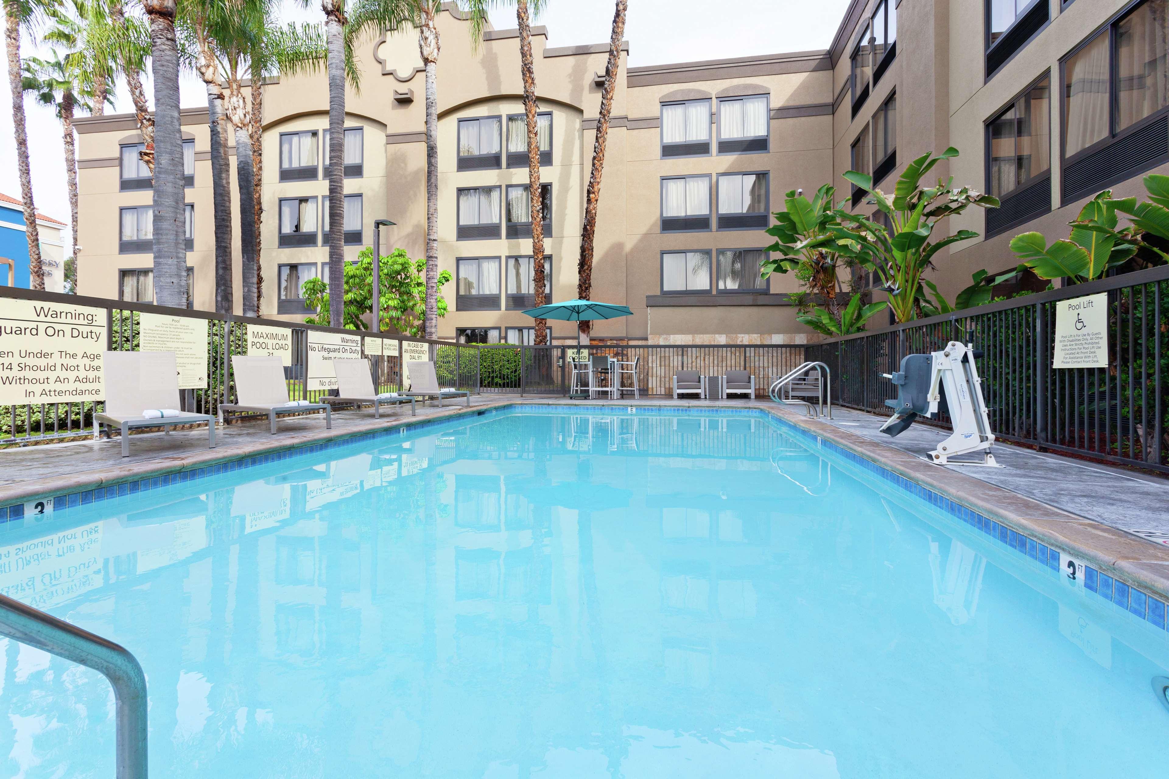 Hampton Inn Los Angeles/Аркадия Экстерьер фото
